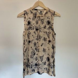 Club Monaco sleeveless silk blouse / cream and black / size XS